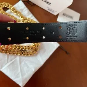 MOSCHINO GOLD LOGO BLACK LEATHER AND CHAIN BELT like new!! Moschino | Accessories | Moschino Gold Logo Black Leather  main image 3